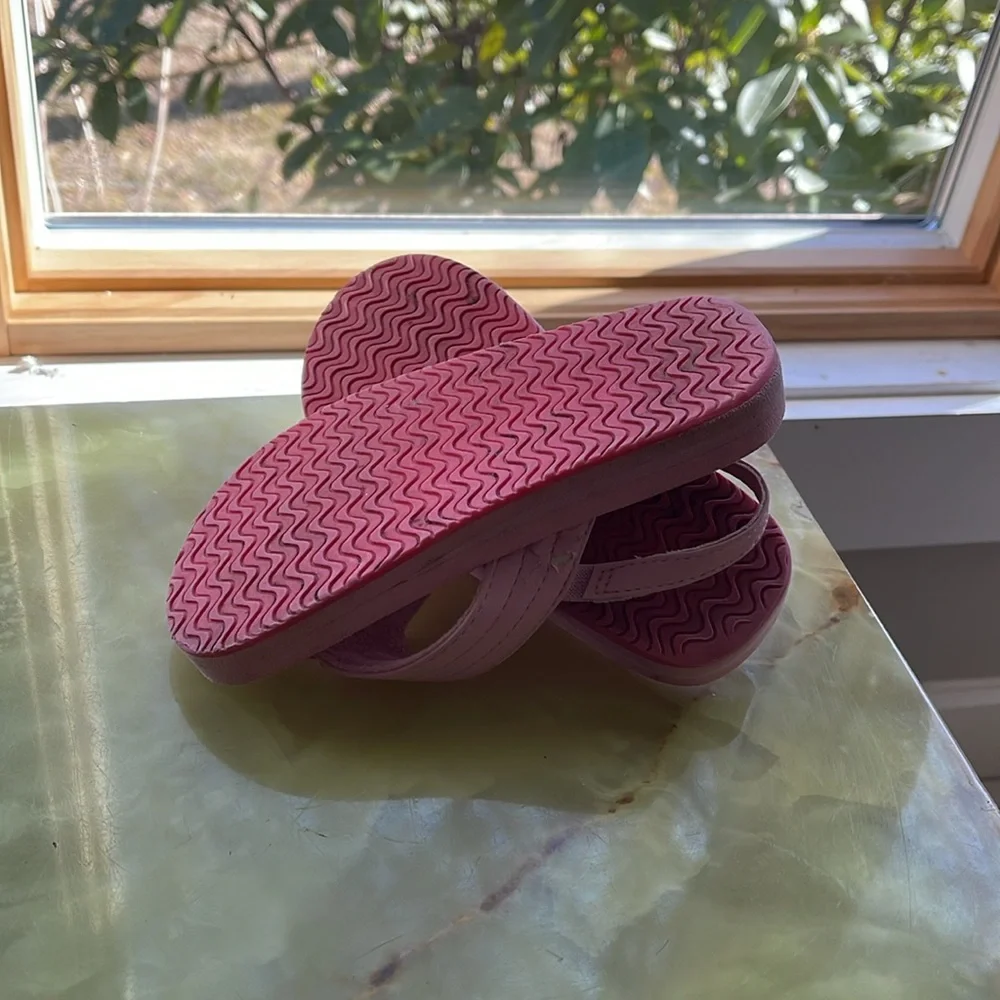 Cat & Jack Ash Flip Flop Sandals Pink strawberry, Sprinkle Unicorn L 9/10